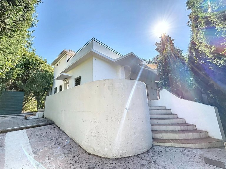 Villa for Sale in Cap D Antibes, Antibes Area 6