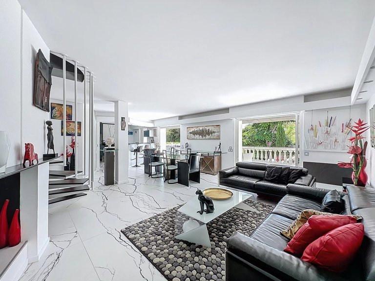 Villa for Sale in Cap D Antibes, Antibes Area 3