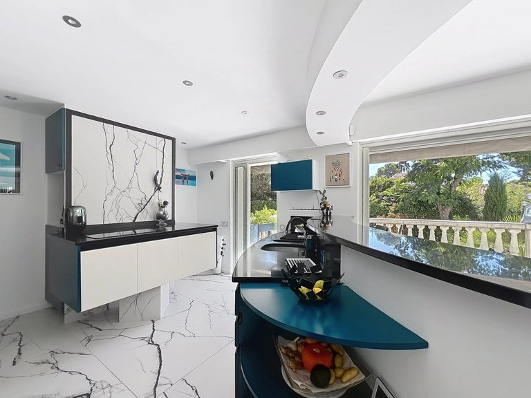 Villa for Sale in Cap D Antibes, Antibes Area 5