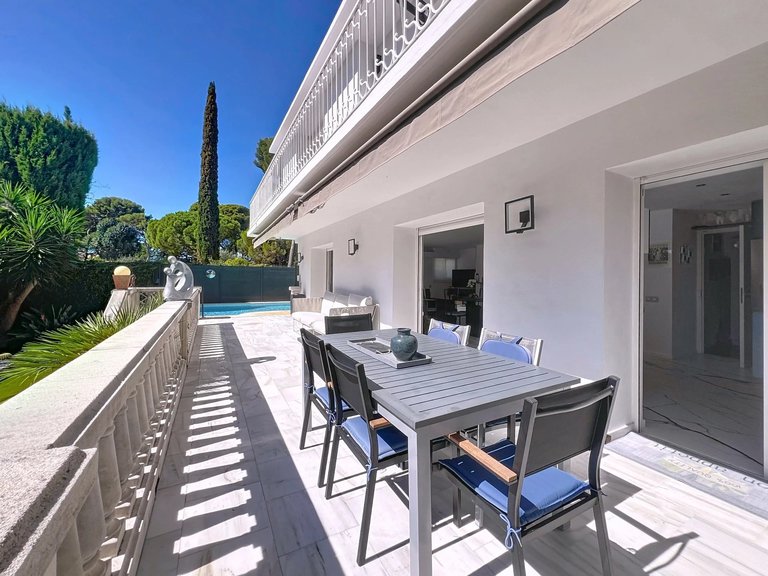 Villa for Sale in Cap D Antibes, Antibes Area 6