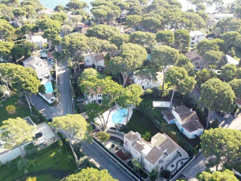 Villa for Sale in Cap D Antibes, Antibes Area 17