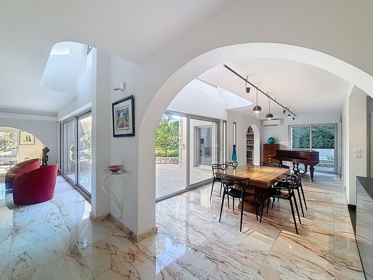 Villa for Sale in Cap D Antibes, Antibes Area 5