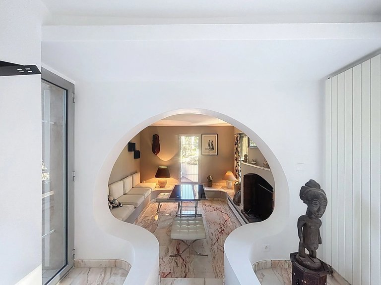 Villa for Sale in Cap D Antibes, Antibes Area 9