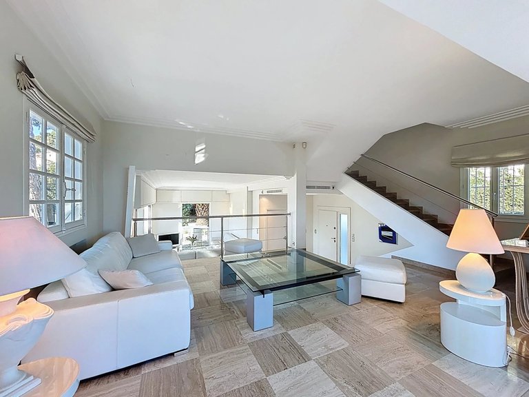 Villa for Sale in Cap D Antibes, Antibes Area 14