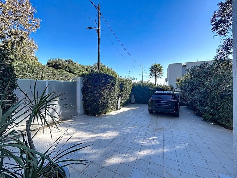 Villa for Sale in Cap D Antibes, Antibes Area 6