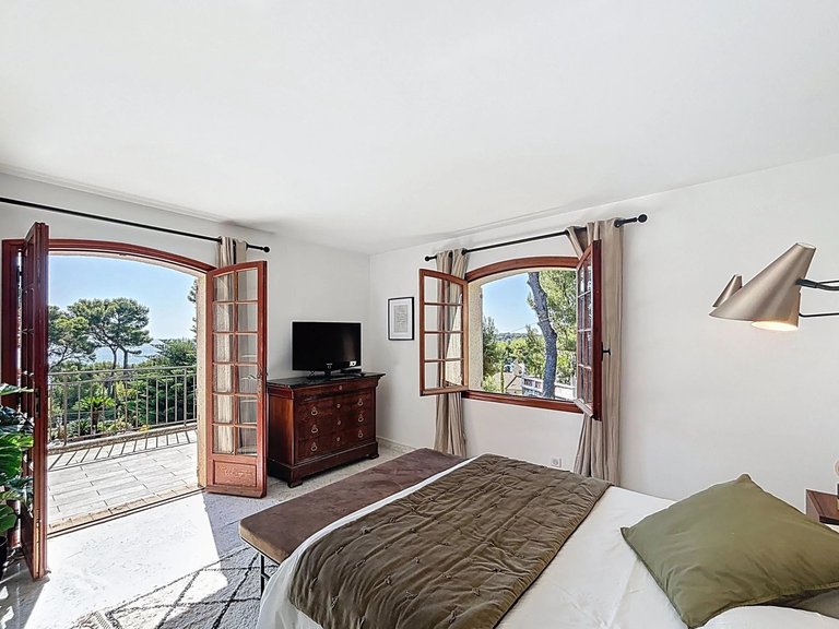 Villa for Sale in Cap D Antibes, Antibes Area 12