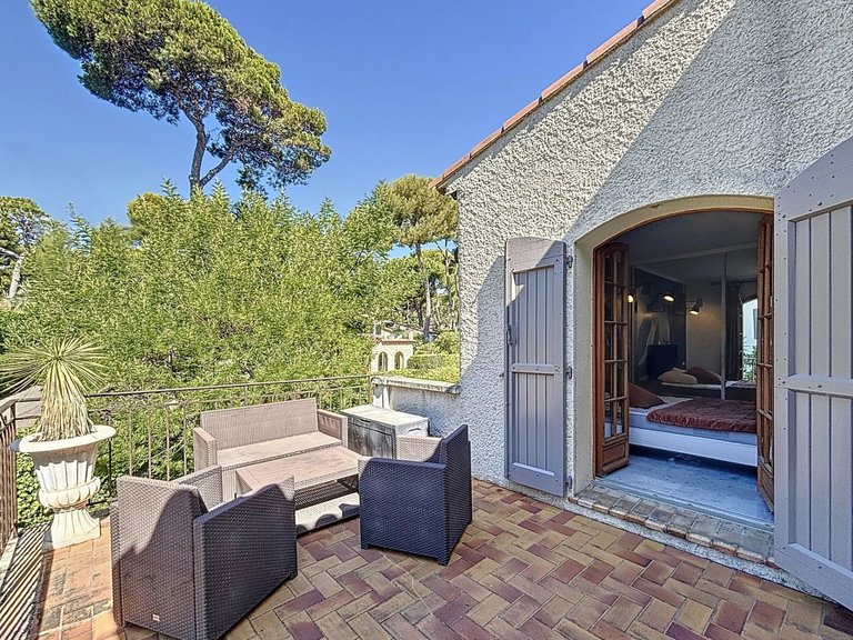 Villa for Sale in Cap D Antibes, Antibes Area 15