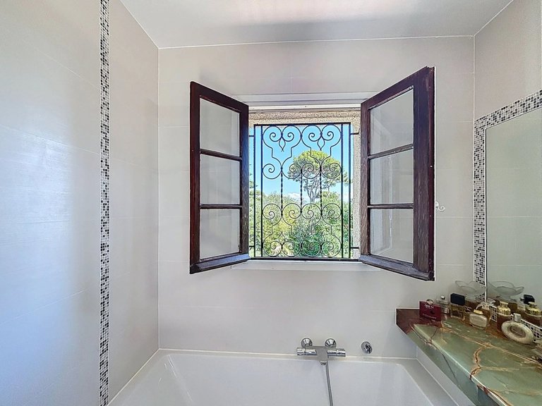 Villa for Sale in Cap D Antibes, Antibes Area 17