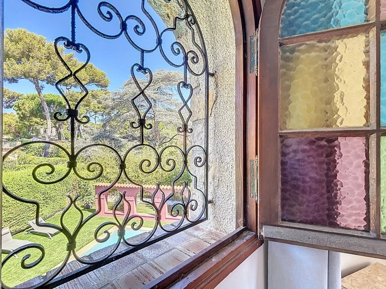 Villa for Sale in Cap D Antibes, Antibes Area 19