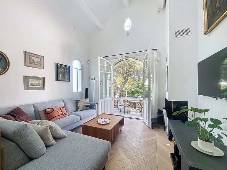 Villa for Sale in Cap D Antibes, Antibes Area 5