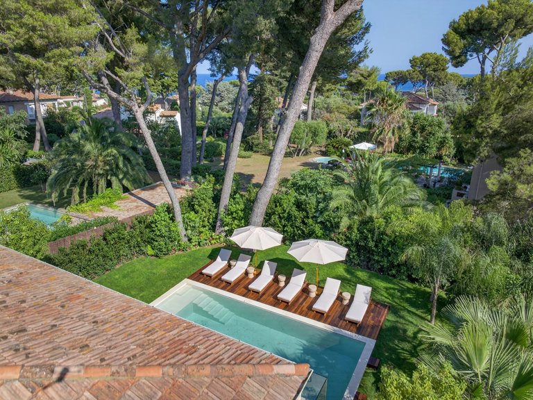 Villa for Sale in Cap D Antibes, Antibes Area 3