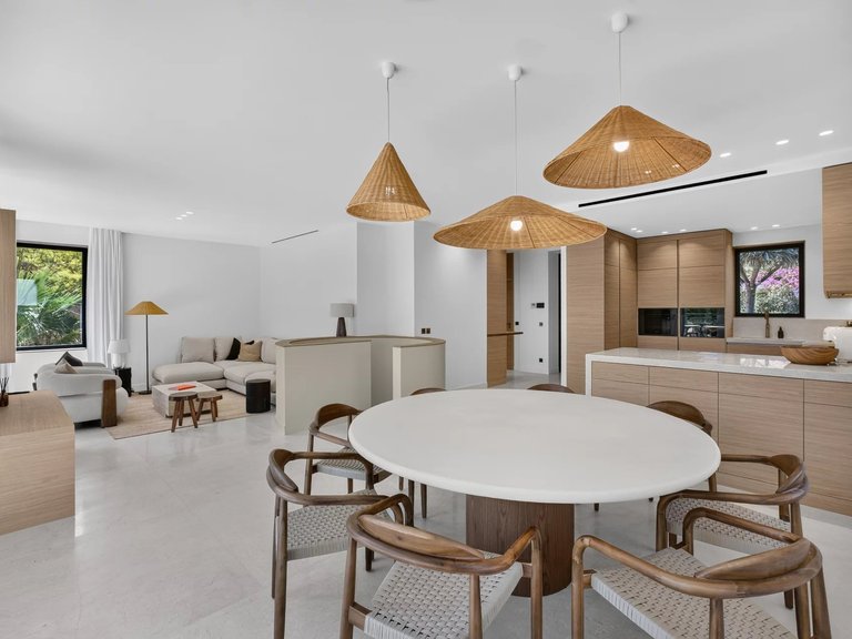 Villa for Sale in Cap D Antibes, Antibes Area 8