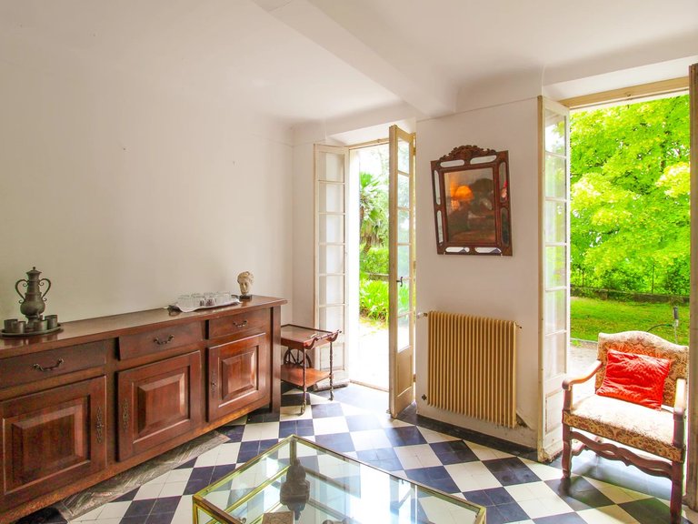 Villa for Sale in Grasse, Mougins, Valbonne, Grasse Area 8