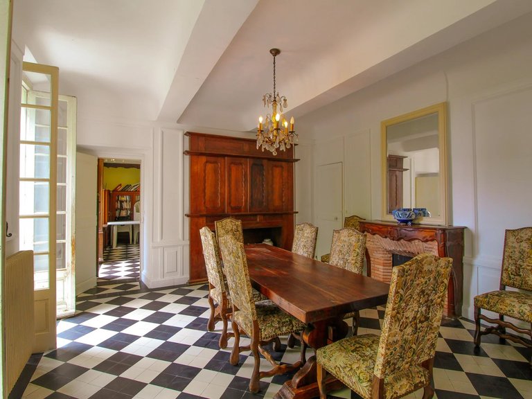 Villa for Sale in Grasse, Mougins, Valbonne, Grasse Area 10