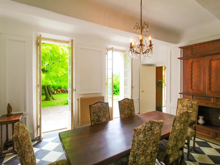 Villa for Sale in Grasse, Mougins, Valbonne, Grasse Area 11