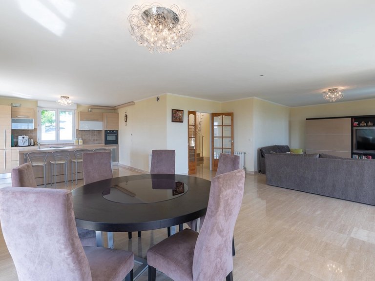 Villa for Sale in Nice - City, Nice Area 12
