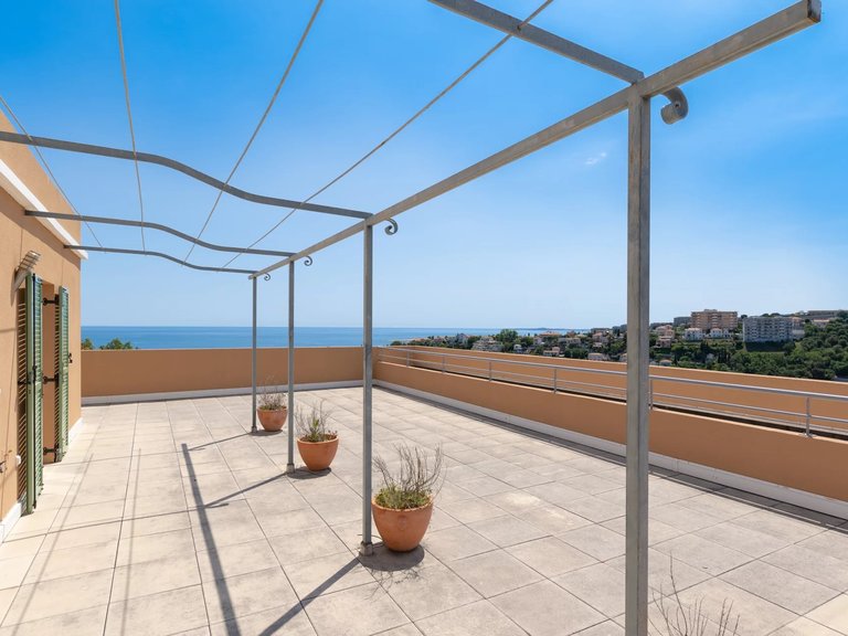 Villa for Sale in Nice - City, Nice Area 6