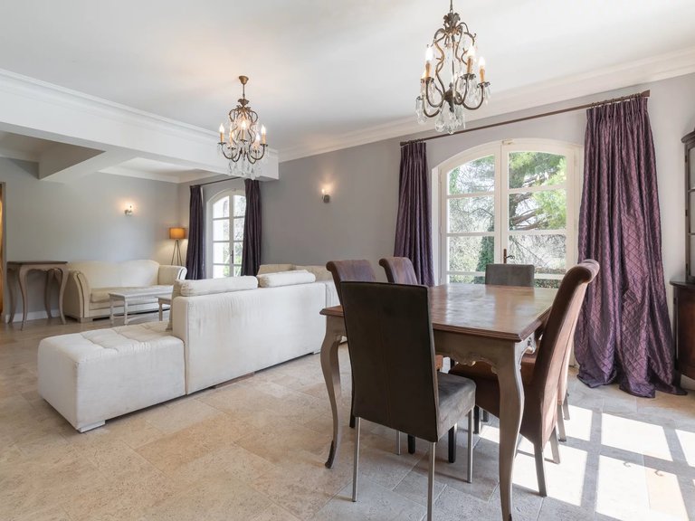 Villa for Sale in Opio, Mougins, Valbonne, Grasse Area 13