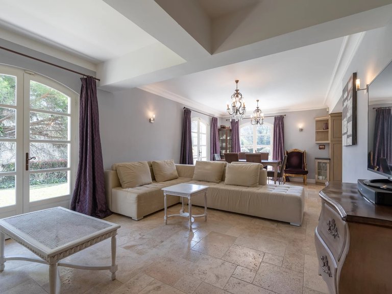 Villa for Sale in Opio, Mougins, Valbonne, Grasse Area 15