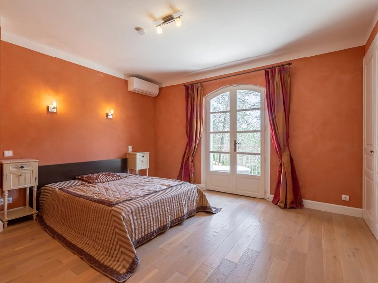 Villa for Sale in Opio, Mougins, Valbonne, Grasse Area 17