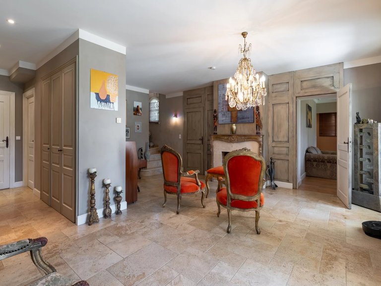 Villa for Sale in Opio, Mougins, Valbonne, Grasse Area 18