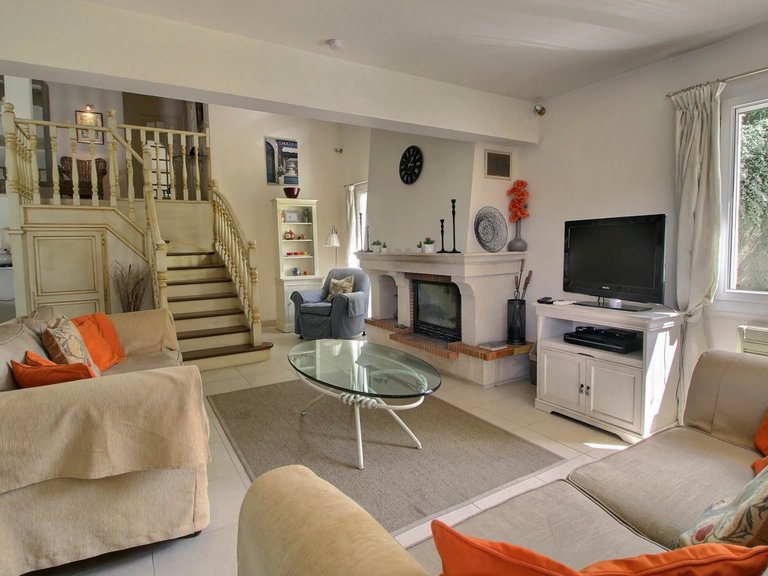 Villa for Sale in Montauroux, Var Countryside (fayence, Lorgues, Cotignac) 11