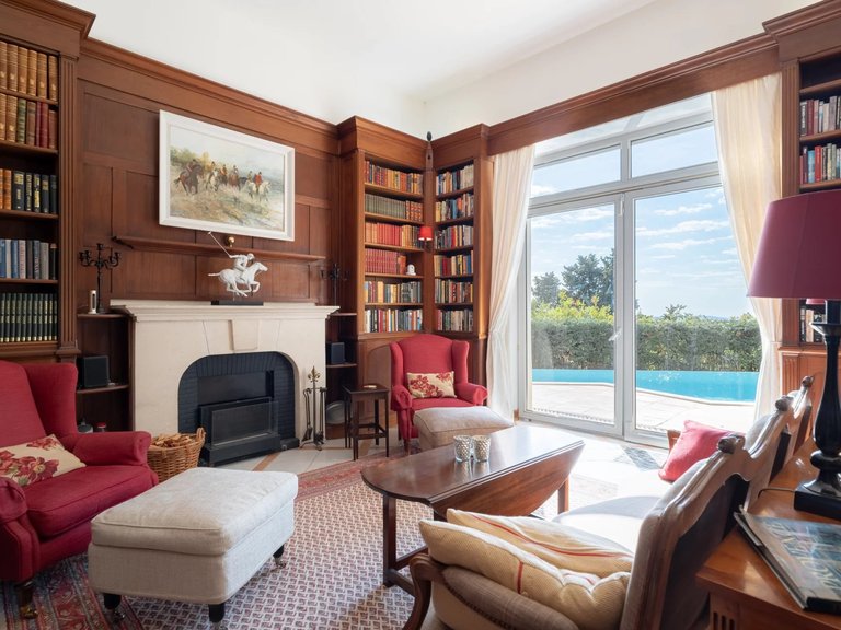 Villa for Sale in Grasse, Mougins, Valbonne, Grasse Area 4
