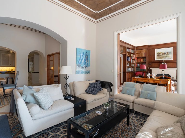 Villa for Sale in Grasse, Mougins, Valbonne, Grasse Area 19