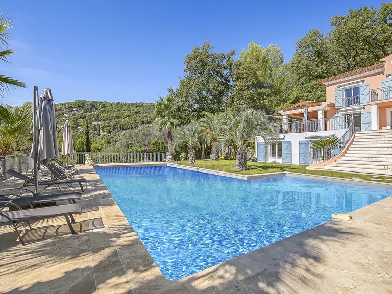 Villa for Sale in Grasse, Mougins, Valbonne, Grasse Area 4