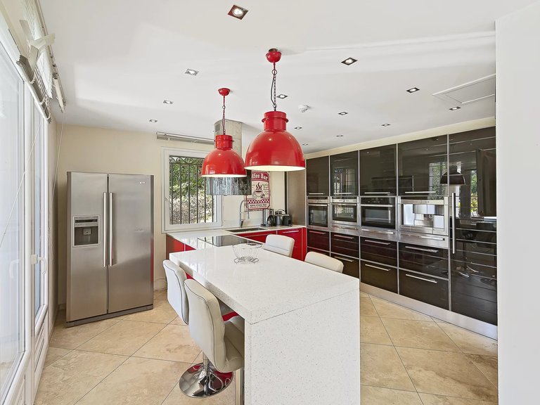 Villa for Sale in Grasse, Mougins, Valbonne, Grasse Area 7