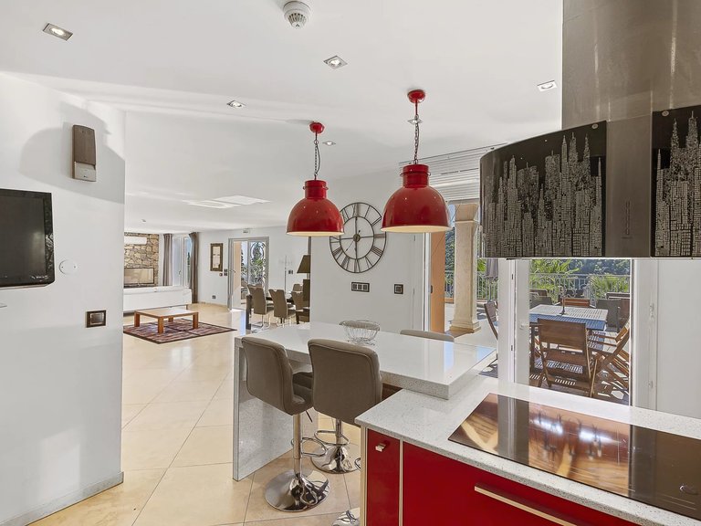 Villa for Sale in Grasse, Mougins, Valbonne, Grasse Area 8