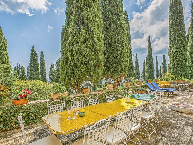Villa for Sale in Tourrettes Sur Loup, Vence, St. Paul Area 17