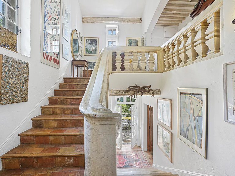 Villa for Sale in Tourrettes Sur Loup, Vence, St. Paul Area 2