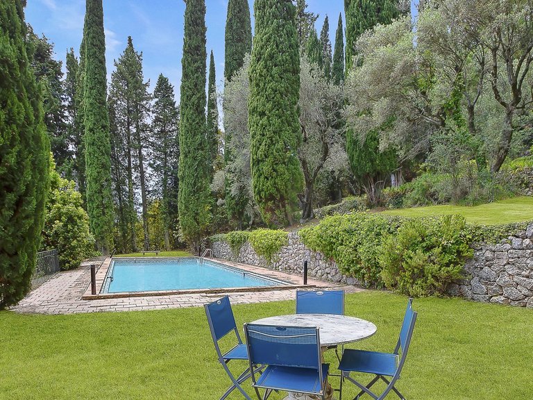 Villa for Sale in Tourrettes Sur Loup, Vence, St. Paul Area 3