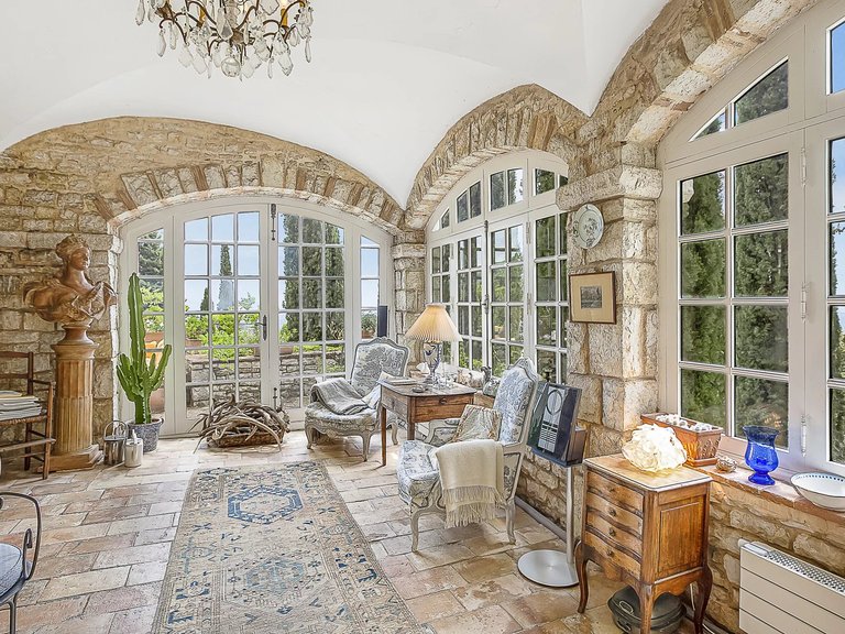 Villa for Sale in Tourrettes Sur Loup, Vence, St. Paul Area 5