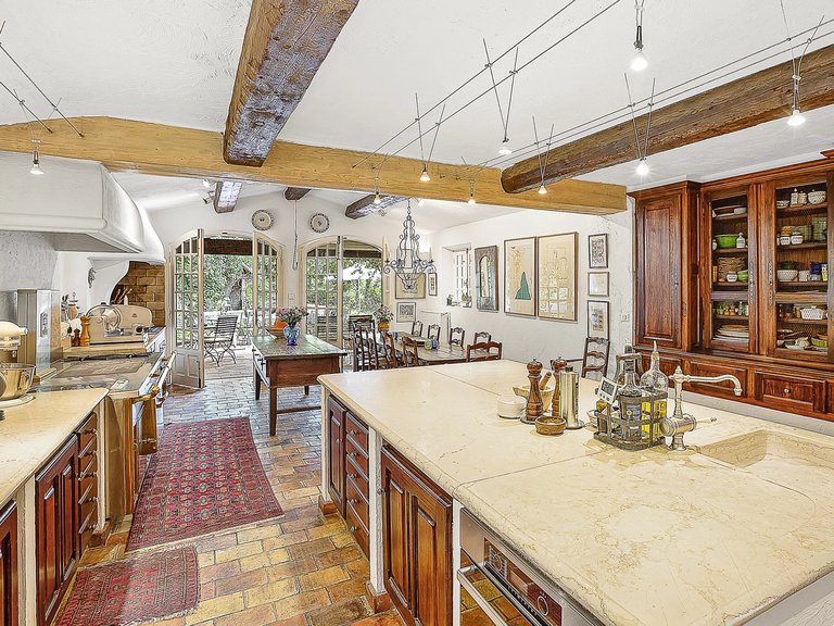 Villa for Sale in Tourrettes Sur Loup, Vence, St. Paul Area 7
