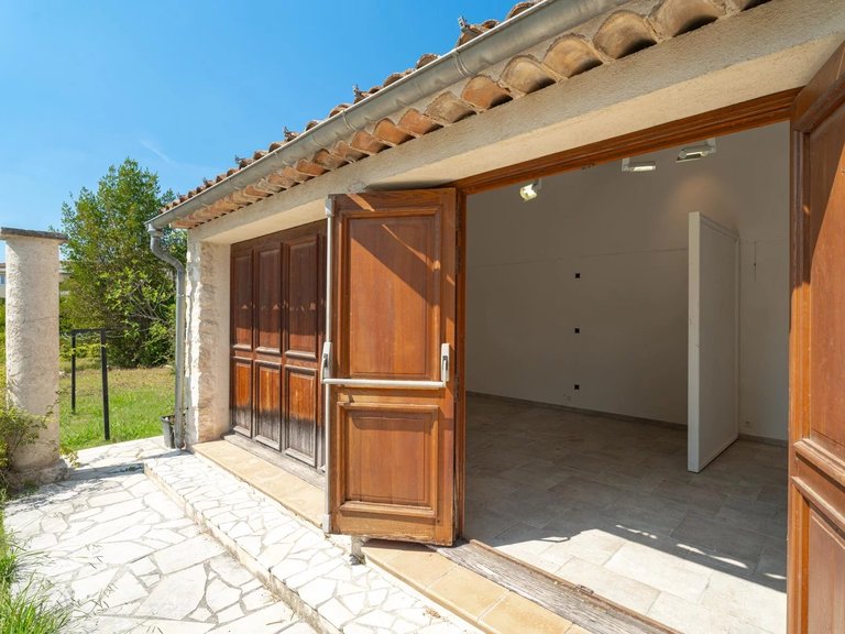 Villa for Sale in La Colle Sur Loup, Vence, St. Paul Area 7