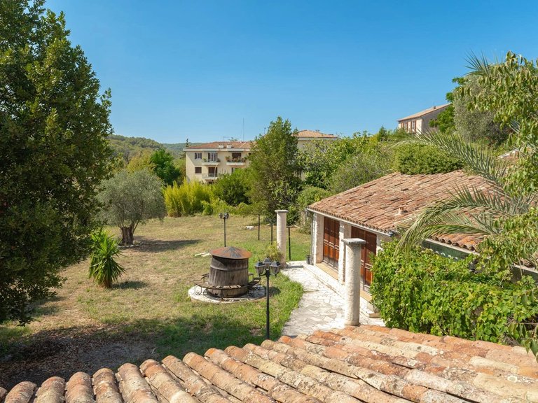 Villa for Sale in La Colle Sur Loup, Vence, St. Paul Area 8