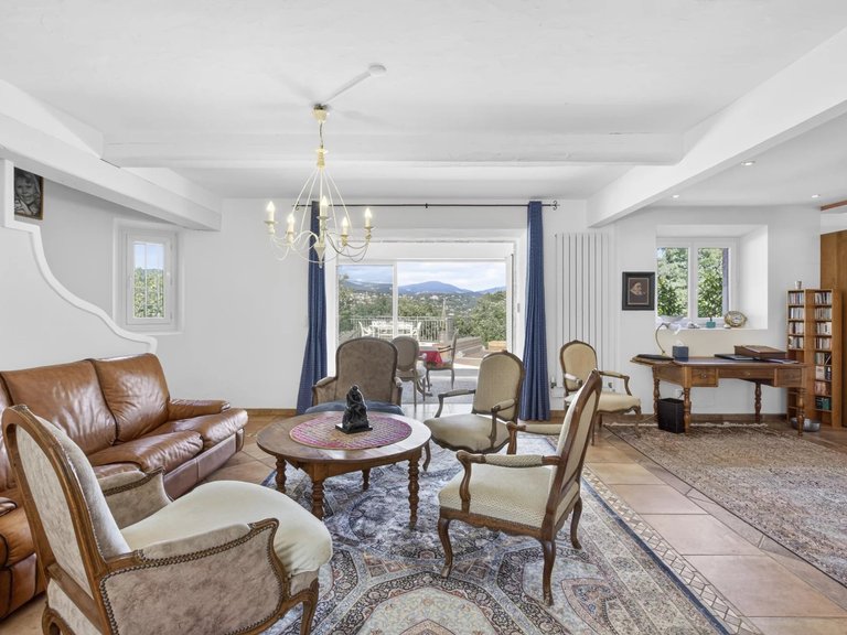 Villa for Sale in Fayence, Var Countryside (fayence, Lorgues, Cotignac) 6
