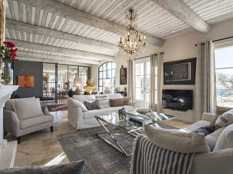 Villa for Sale in Tourrettes, Var Countryside (fayence, Lorgues, Cotignac) 1