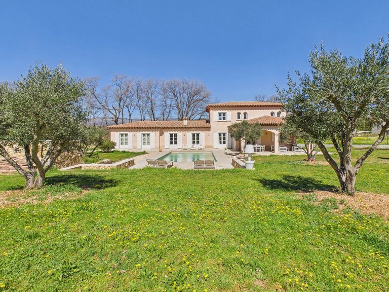 Villa for Sale in Callian, Var Countryside (fayence, Lorgues, Cotignac) 1