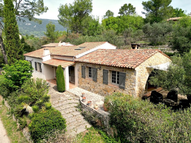Villa for Sale in Seillans, Var Countryside (fayence, Lorgues, Cotignac) 1