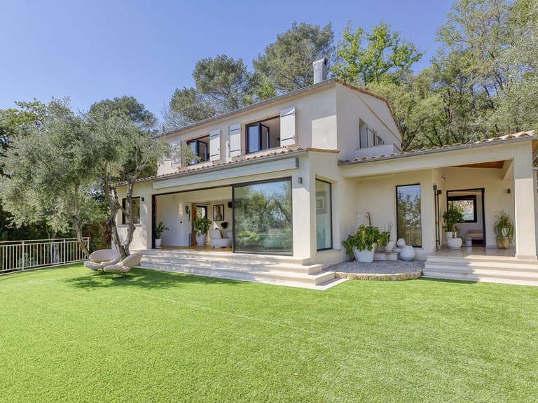 Villa for Sale in Valbonne, Mougins, Valbonne, Grasse Area 5
