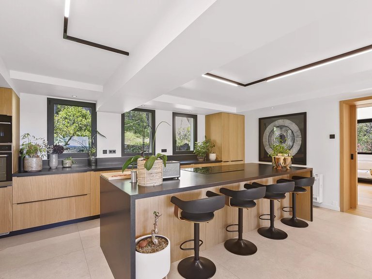 Villa for Sale in Valbonne, Mougins, Valbonne, Grasse Area 6