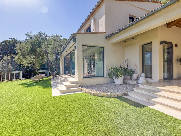 Villa for Sale in Valbonne, Mougins, Valbonne, Grasse Area 8