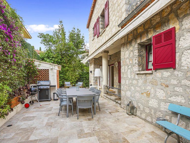 Villa for Sale in St Jean Cap Ferrat, Villefranche, Cap Ferrat Area 12