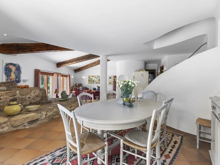 Villa for Sale in Tourrettes Sur Loup, Vence, St. Paul Area 11