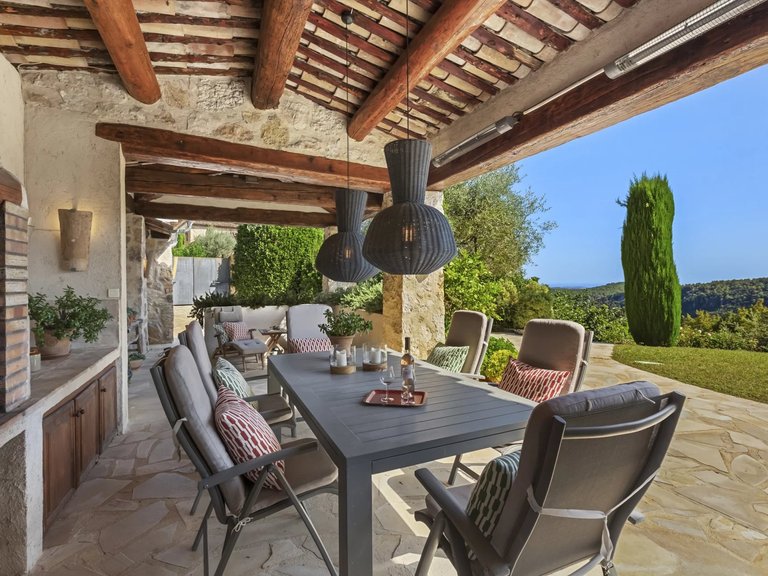 Villa for Sale in Tourrettes Sur Loup, Vence, St. Paul Area 14