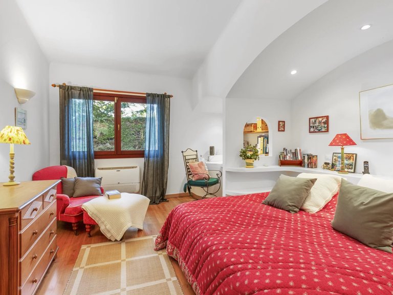 Villa for Sale in Tourrettes Sur Loup, Vence, St. Paul Area 18