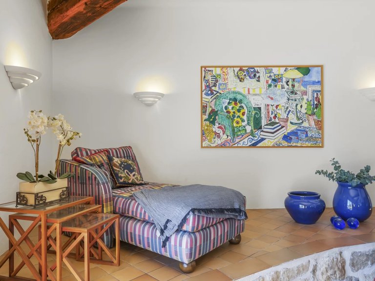 Villa for Sale in Tourrettes Sur Loup, Vence, St. Paul Area 4
